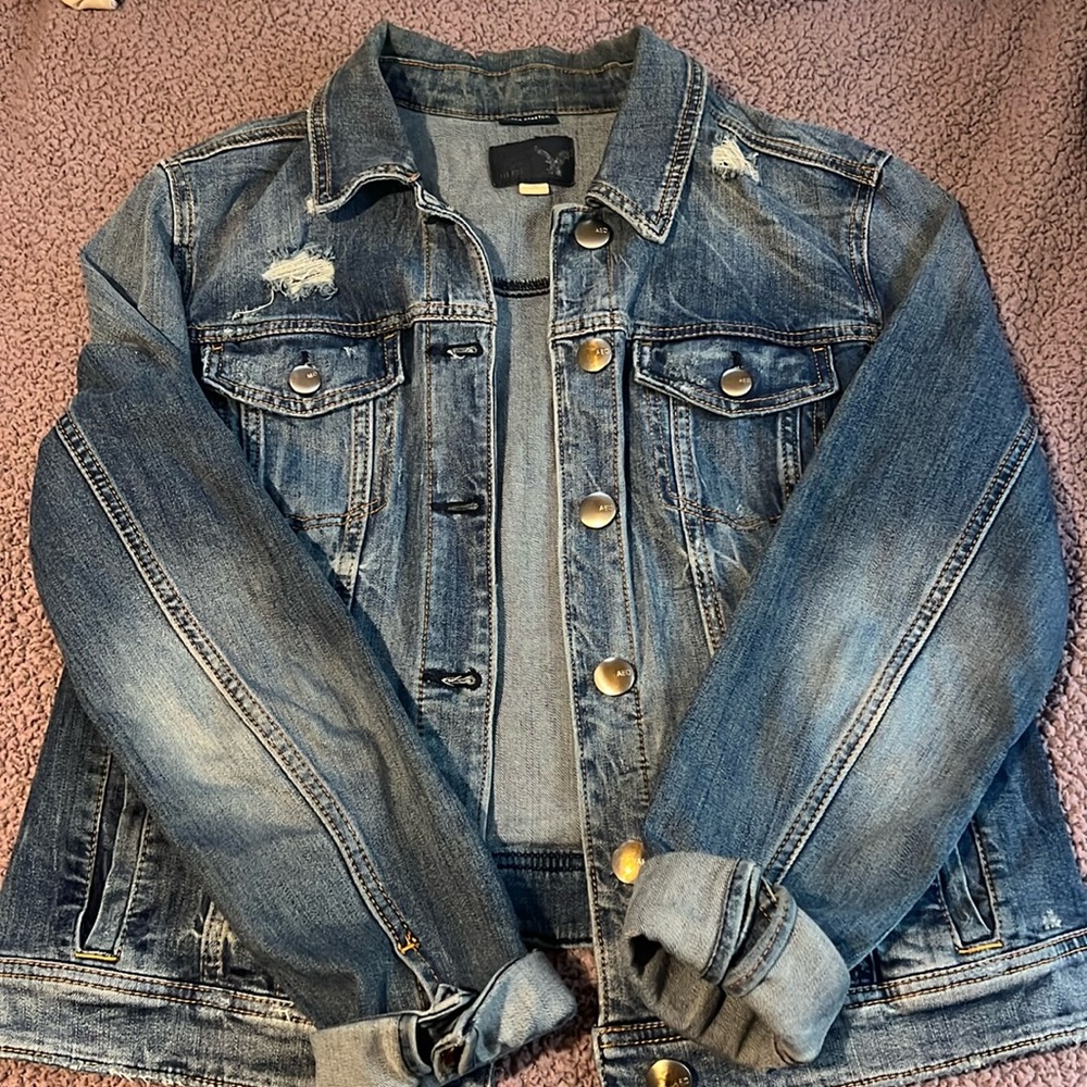 American Eagle Denim Jacket!